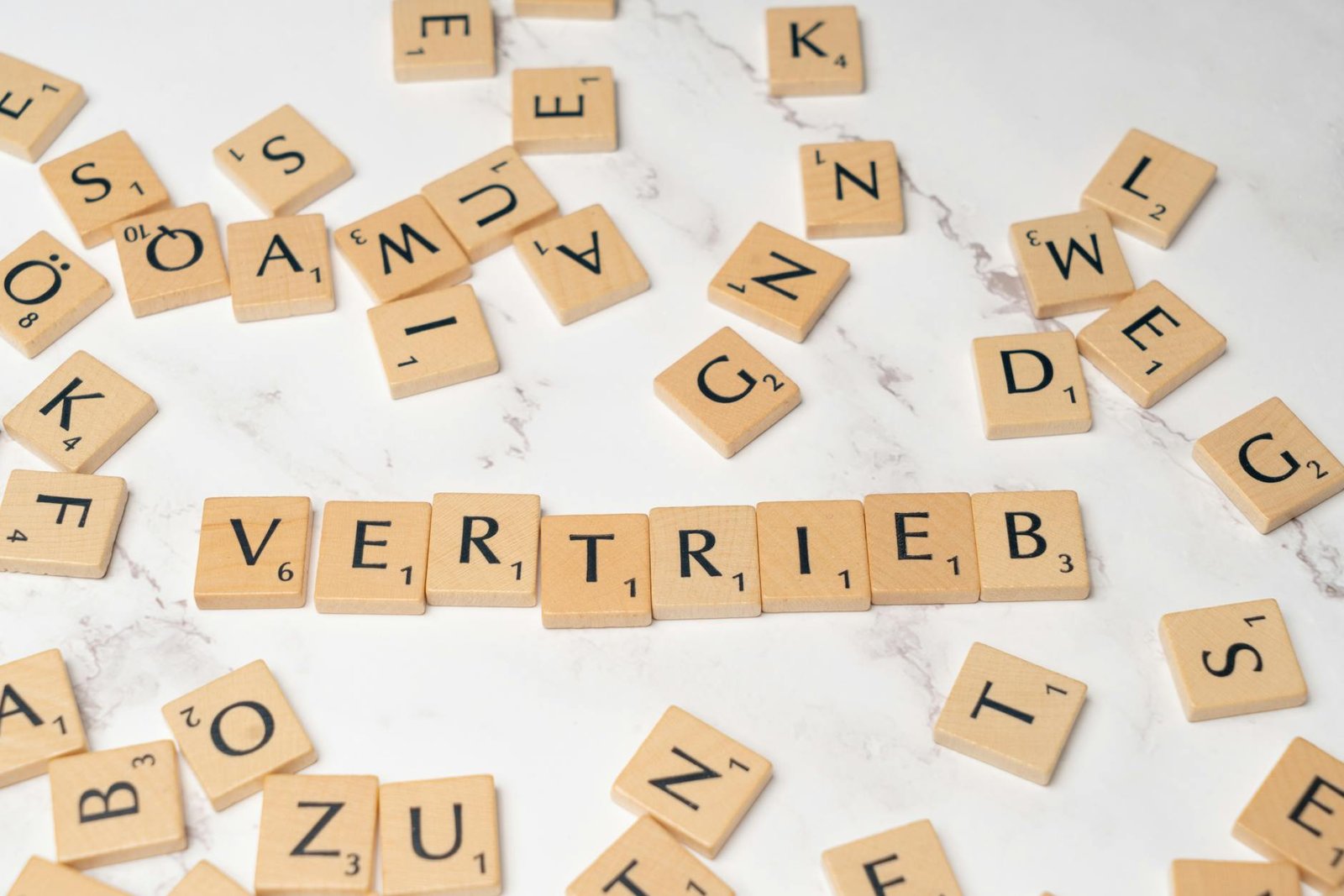 https://www.pexels.com/photo/scrabble-tiles-with-the-word-verrittt-written-on-them-18512925/